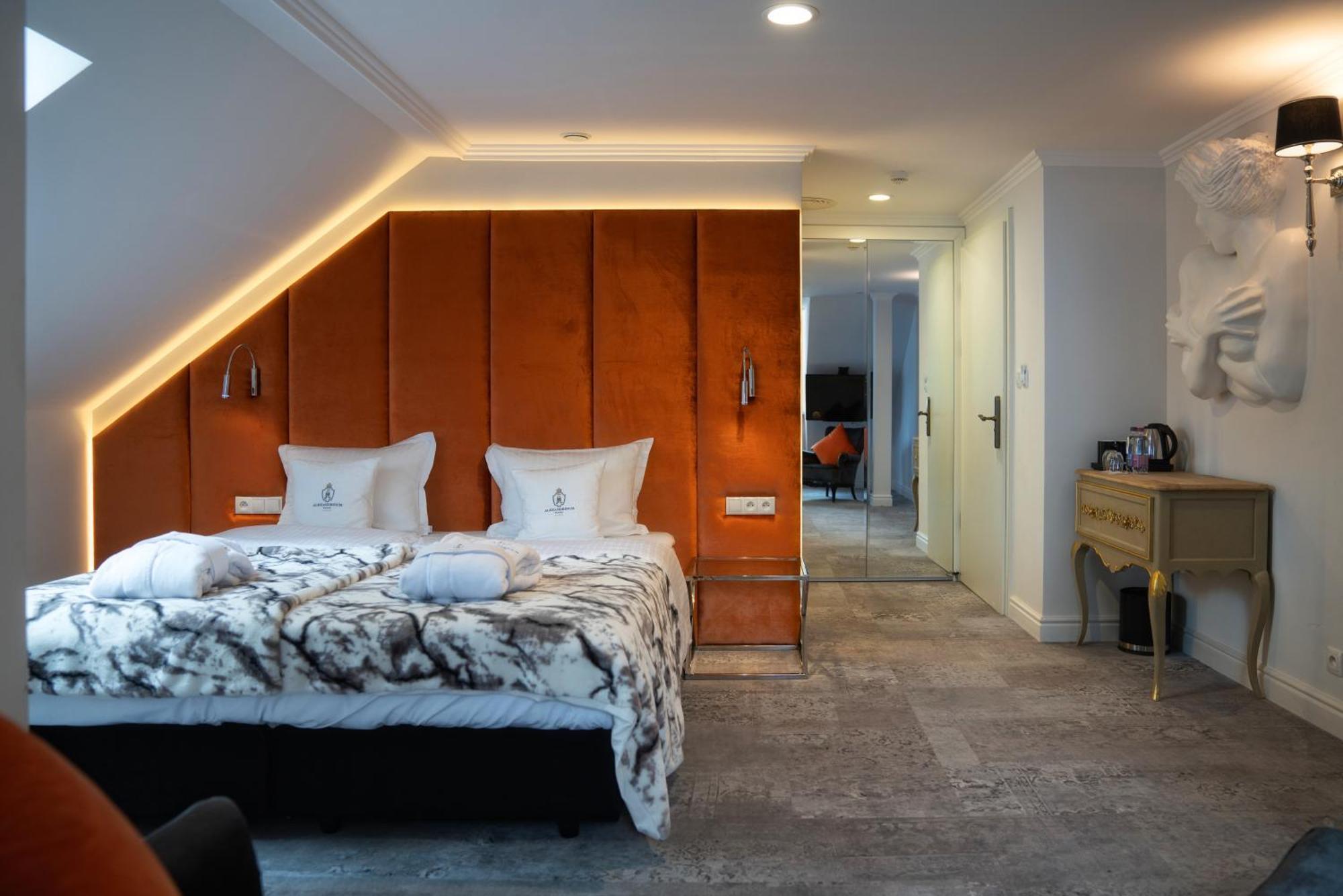 Hotel Palac Alexandrinum Krubki Buitenkant foto
