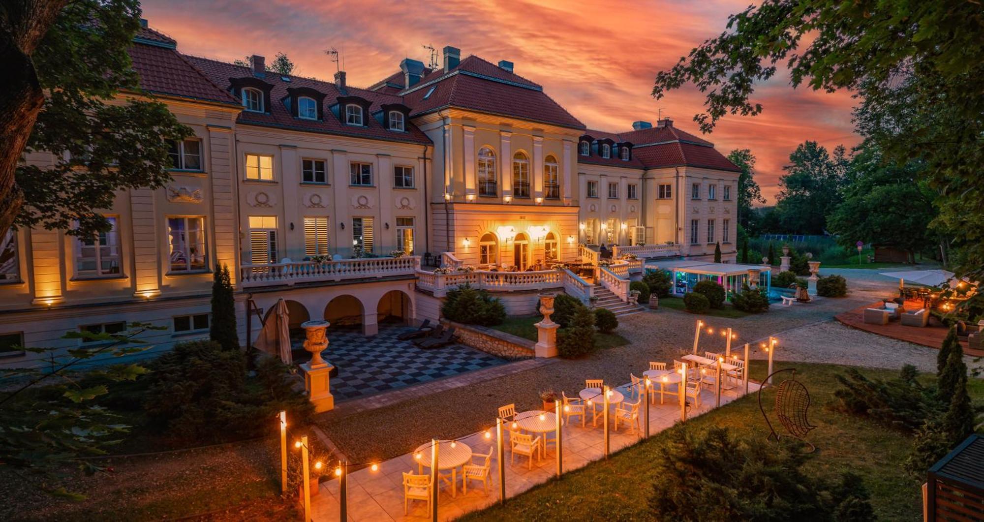 Hotel Palac Alexandrinum Krubki Buitenkant foto